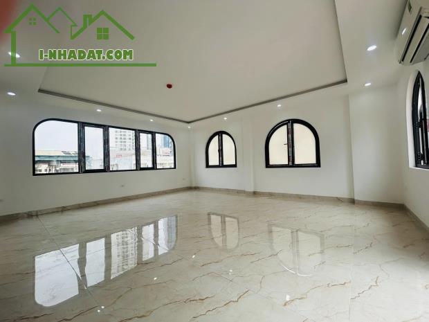Bán nhà ngõ 62 Nguyễn Chí Thanh, DT 50/57m, 7 tầng thang máy, MT 8m, giá 23.5tỷ, ngõ 4.5m.