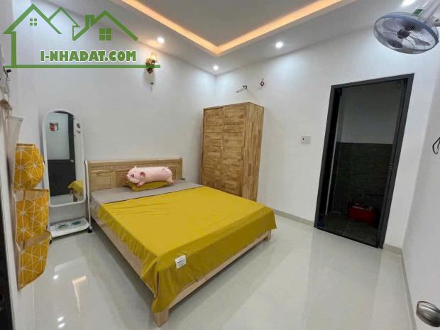 Bán nhà 1 Trệt 1 lầu Trung Tâm vũng tàu P8 bình giã giá: 3 tỷ 400 - 2
