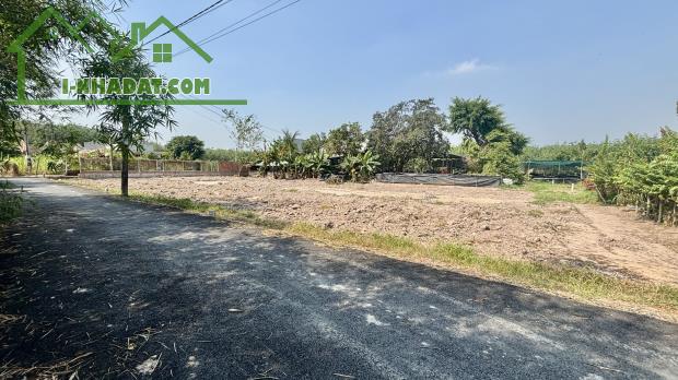 bán gấp 10mét ngang ngay kênh đông củ chi, sổ hồng riêng 450triệu đường nhựa 8mét