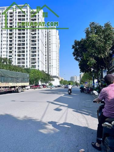 Giảm SỐC 1 tỷ! Bán GẤP Đất mặt phố Tân Thụy, ô tô tránh, 230m, MT 10m, giá 50 tỷ - 1
