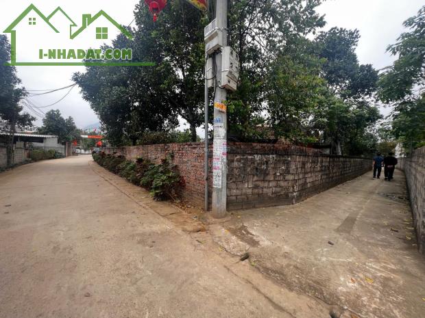 Bán đất tại ĐT 414, Xã Tản Lĩnh, Ba Vì, Hà Nội, 10 triệu / m2, 300m2 lô góc 2 mặt tiền