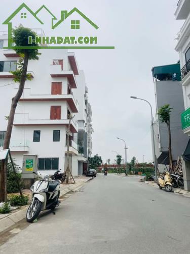Bán Đất TĐC Ngọc Thụy 90m2 MT6m Vỉa Hè Rộng Kinh Doanh Đầu Tư Dòng Tiền 24.8 Tỷ - 2
