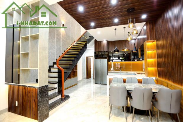 Chính chủ cần tiền trả nợ nên cắt lỗ sập hầm căn nhà quận thủ đức 3,5 tỷ - 4
