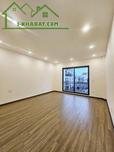 Siêu Phẩm.Bán Nhà Chu Huy Mân, Long Biên 51m2, 6T, giá 8,35 tỷ (Thang máy, ô tô gần) - 2