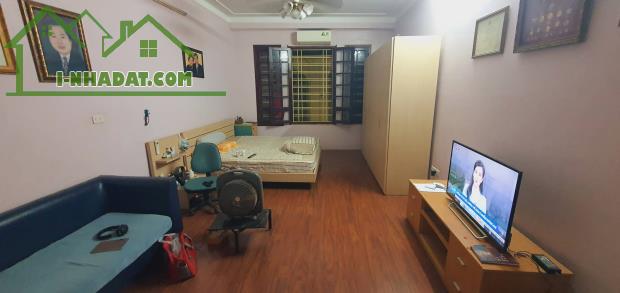 Bán Nhà Lý Nam Đế. Hoàn Kiếm. Thang Máy. Ô Tô. . DT 106m2. MT 6,6m. Giá 54,8 Tỷ.