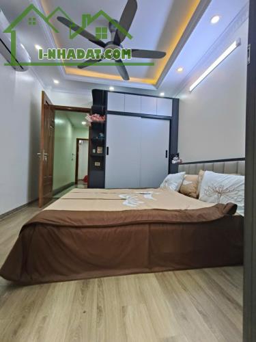 SIÊU HIẾM TRẦN KHÁT CHÂN, NGÕ THÔNG, THANG MÁY, 4 NỔI 1 HẦM, 68M2 GIÁ 12.X TỶ - 3
