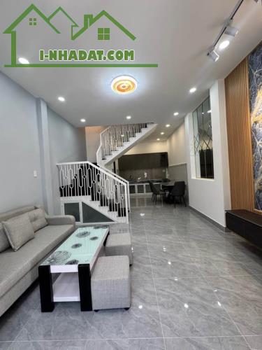 **🏡 NHÀ LÔ GÓC ĐẠI MỖ - 6.xx TỶ - GARA Ô TÔ ĐỘC QUYỀN!** - 2
