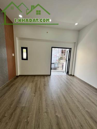 **🏡 NHÀ LÔ GÓC ĐẠI MỖ - 6.xx TỶ - GARA Ô TÔ ĐỘC QUYỀN!**