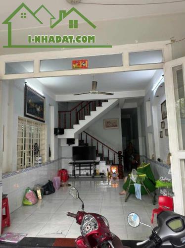 Bán nhà 3 Lầu 1 Trệt 100m2 Dĩ An,đường nhựa vài ô tô thông thoáng,gần chợ đêm - 1