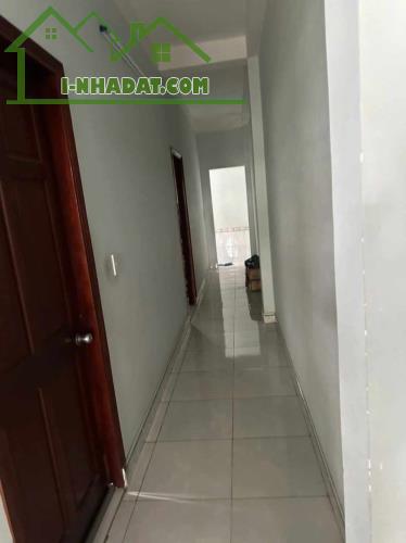 Bán nhà 3 Lầu 1 Trệt 100m2 Dĩ An,đường nhựa vài ô tô thông thoáng,gần chợ đêm - 3