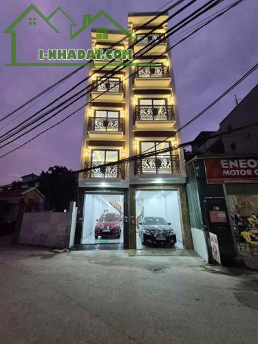 Bố đơn thân muốn bán nhà gấp cho con đi học đại học