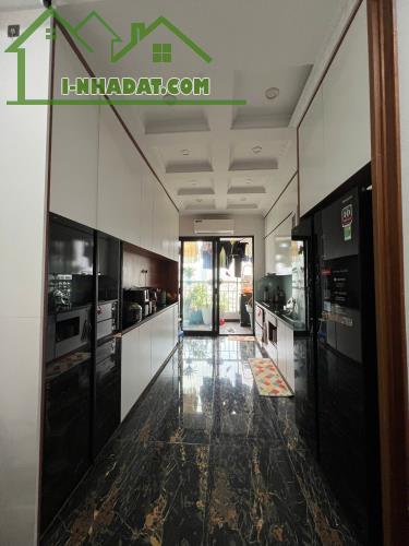 💥💥Chung cư 71 Nguyễn Chí Thanh 94m 2PN 2WC, mặt phố VIP, Nội thất đẹp, 7.5 Tỷ - 3