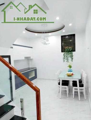 Bán nhà Vũ Chí Thắng, Nghĩa Xá, Lê Chân, Hải Phòng. 3 tầng, 41m2, 2,55 tỷ. Ngang 3,85m, t2 - 1