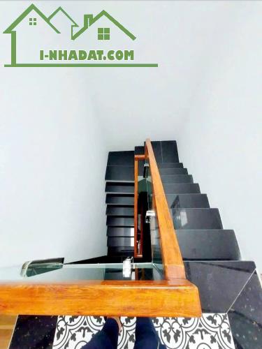 Bán nhà Vũ Chí Thắng, Nghĩa Xá, Lê Chân, Hải Phòng. 3 tầng, 41m2, 2,55 tỷ. Ngang 3,85m, t2 - 2