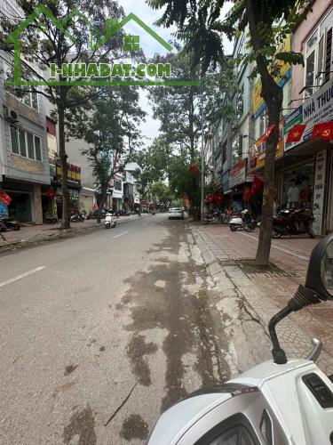 Mặt phố lớn kinh doanh bất chấp mọi loại hình dòng tiền ổn định
