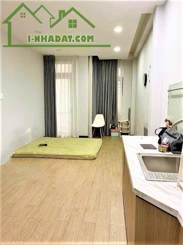 9 TỶ HƠN - NHÀ MỚI 4 TẦNG QUẬN 1 - SÁT MẶT TIỀN NGUYỄN TRÃI - XE HƠI ĐỖ CỬA - 3PN SIÊU ĐẸP - 4