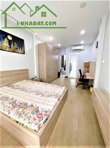 9 TỶ HƠN - NHÀ MỚI 4 TẦNG QUẬN 1 - SÁT MẶT TIỀN NGUYỄN TRÃI - XE HƠI ĐỖ CỬA - 3PN SIÊU ĐẸP - 5