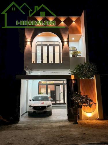 bán nhà mới trung tâm thị trấn Diên Khánh 0985451850