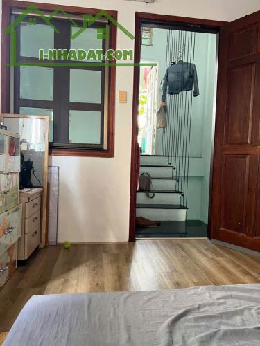GIÁ MỀM NHẤT QUẬN 1- NGUYỄN TRÃI - 7.9 TỶ- Diện tích: 31m2, ngang 4m-Kết cấu: 1 trệt, 1 - 1