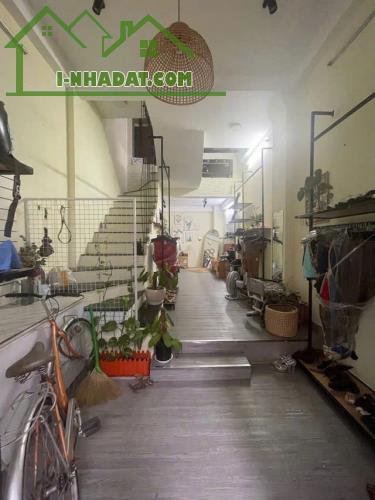 GIÁ MỀM NHẤT QUẬN 1- NGUYỄN TRÃI - 7.9 TỶ- Diện tích: 31m2, ngang 4m-Kết cấu: 1 trệt, 1 - 2