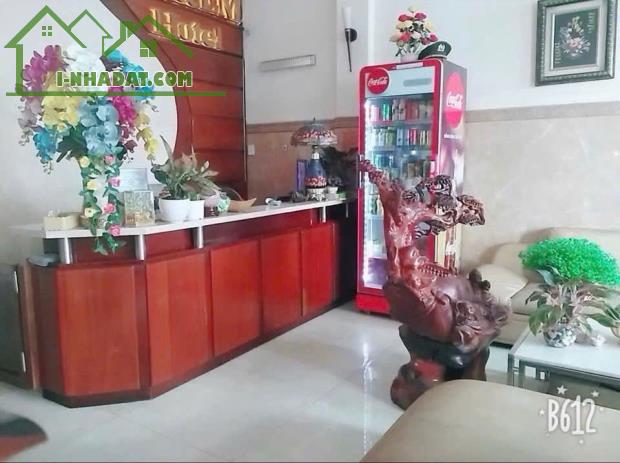 BÁN KHÁCH SẠN 7 TẦNG MẶT TIỀN HÀ HUY GIÁP – THẠNH LỘC, Q.12 - 1