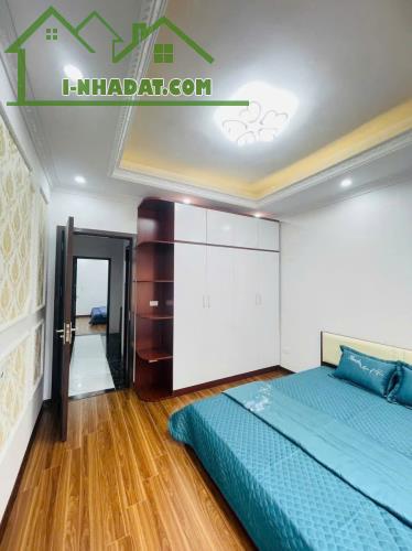 Nhà mới Trương Định Hoàng Mai 41m 5 tầng 7 ngủ – ô tô cách 10m – tặng nội thất, 7,4 tỷ.