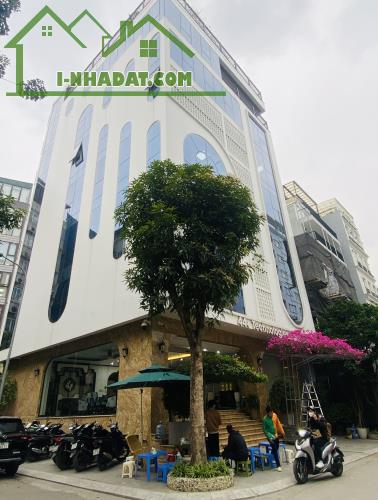 DUY NHẤT ! BÁN TÒA NHÀ PHÂN LÔ TRẦN KIM XUYẾN VỊ TRÍ SIÊU ĐẸP 105M2 THÔNG SÀN - 6M MT