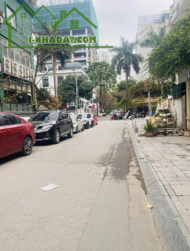 DUY NHẤT ! BÁN TÒA NHÀ PHÂN LÔ TRẦN KIM XUYẾN VỊ TRÍ SIÊU ĐẸP 105M2 THÔNG SÀN - 6M MT - 2