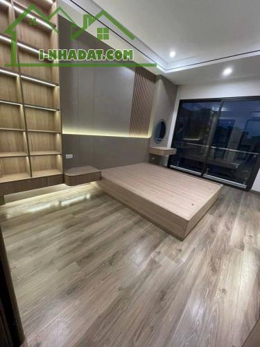 BÁN NHÀ PHỐ TƯ ĐÌNH LONG BIÊN 40M2 6T Ô TÔ TRÁNH DỪNG ĐỖ CHỈ 12 TỶ, Ở KẾT HỢP KD - 5