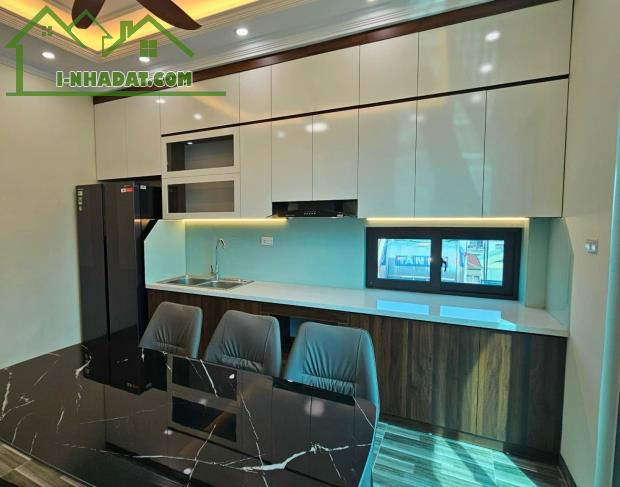 Chỉnh Chủ Bán Nhà Ngay Royal Vincom Thanh Xuân 28m2 - 5 Tầng - Ô Tô Dừng Đỗ Ngày Đêm - 2