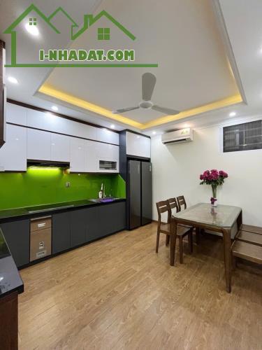 [ĐẮC ĐỊA] Bán nhà Nguyễn Văn Cừ - Long Biên - Ngõ Ô TÔ - Dân Trí Cao 50m2 giá 12 tỷ 9