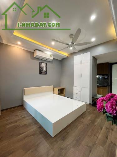 [ĐẮC ĐỊA] Bán nhà Nguyễn Văn Cừ - Long Biên - Ngõ Ô TÔ - Dân Trí Cao 50m2 giá 12 tỷ 9 - 4