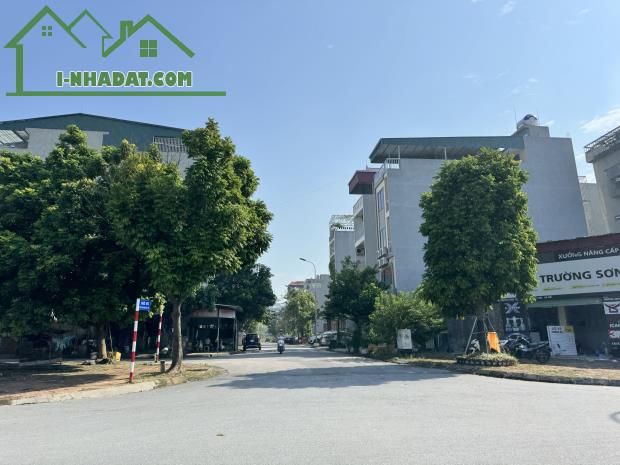Bán lô đất 60m2 tại khu TĐC Trâu Quỳ, chia sẵn 2 sổ mỗi lô 30m2 rất tiện, hai mặt thoáng. - 1