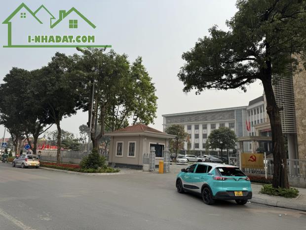 DUY NHẤT, MẶT PHỐ, NGUYỄN HOÀNG TÔN, TÂY HỒ-KD-Ô TÔ-VỈA HÈ: 130M X5T, MT 5,3M, GIÁ 59 TỶ. - 5