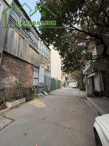 DUY NHẤT, MẶT PHỐ, NGUYỄN HOÀNG TÔN, TÂY HỒ-KD-Ô TÔ-VỈA HÈ: 130M X5T, MT 5,3M, GIÁ 59 TỶ.