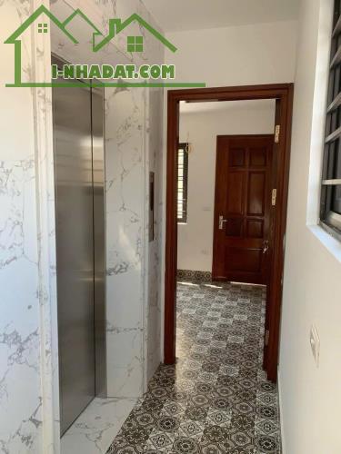 NGUYỄN TRÃI, GẦN NGÃ TƯ SỞ, 33M2, 6 TẦNG, THANG MÁY, GIÁ 8.5 TỶ
