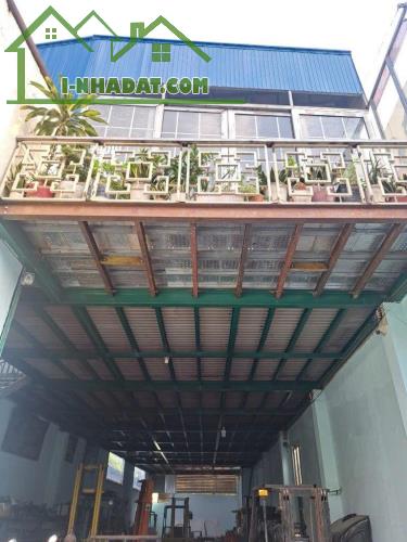 Bán nhà mặt tiền Quốc Lộ 1A, gần chợ Tam Bình, 241m2 ngang 6m, Thủ Đức, giá 9,6 tỷ