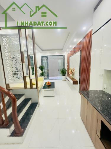 Bán Nhà Trung Tâm Quận Hoàng Mai - Diện Tích 35m2, Giá Chỉ Hơn 5 Tỷ! - 4