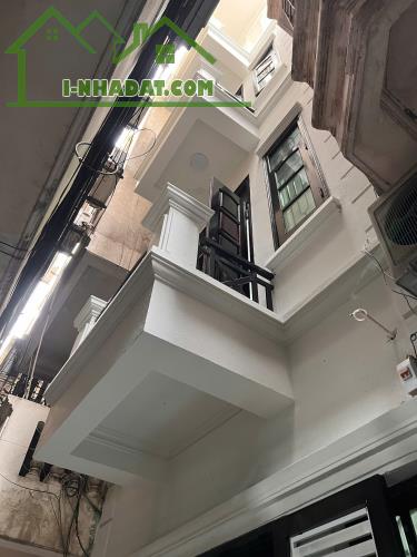 Chính chủ cần bán nhà mặt ngõ 119 Giáp Bát, ngõ ô tô. Diện tích 42m2. Liên hệ 0969.168.610 - 1