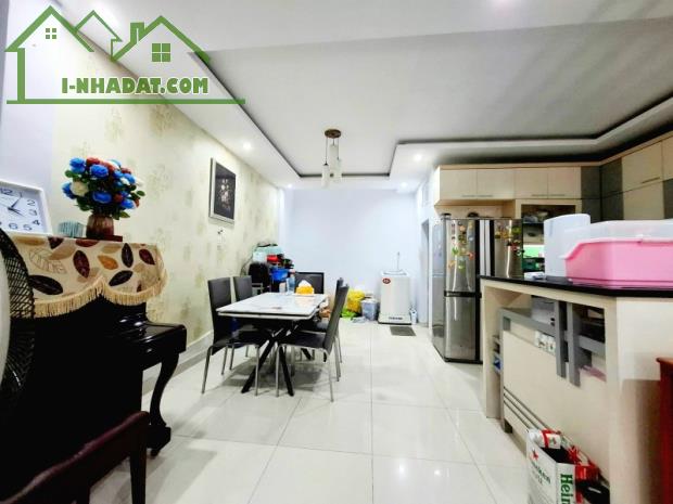 MẶT TIỀN KDC BÔNG SAO - KHU VIP ĐƯỜNG 8M VỈA HÈ - 5,5X18M NỞ NHẸ - 3 TẦNG BTCT - 16 TỶ - 1