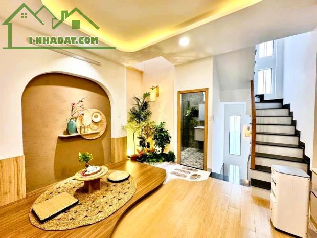 TÂN BÌNH – 3 TẦNG – 4X10 – HẺM XE HƠI – FULL NỘI THẤT - CHỈ 5,X - 2