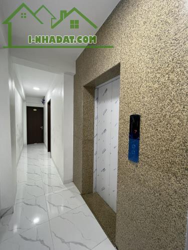 TÒA CCMN 8 TẦNG THANG MÁY - 19 PHÒNG CHO THUÊ - DÒNG TIỀN 100TR/ THÁNG