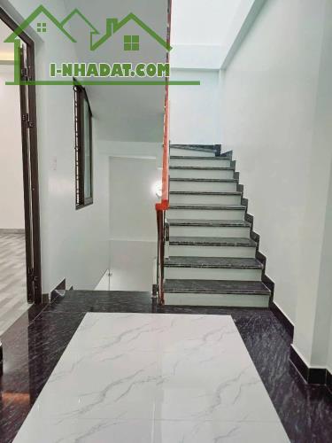 BÁN NHÀ XÂY ĐỘC LẬP 3 TẦNG TẠI ĐÌNH ĐÔNG LÊ CHÂN HẢI PHÒNG. 2,98 tỷ. 48m2. Ngõ 3m.