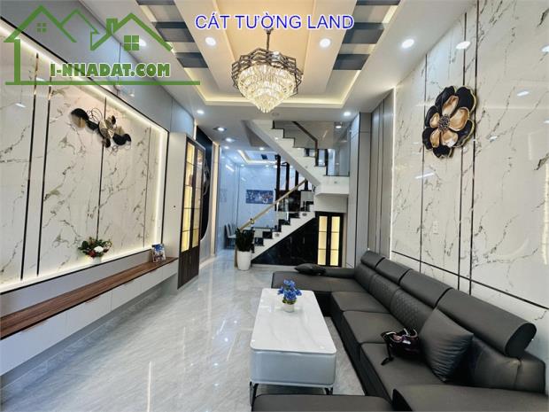 Nhà Trệt 2 Lầu full nội thất, 4PN. Hẻm 8m Phan Huy Ích, Phường 15. Chỉ 6.5 tỷ - 3