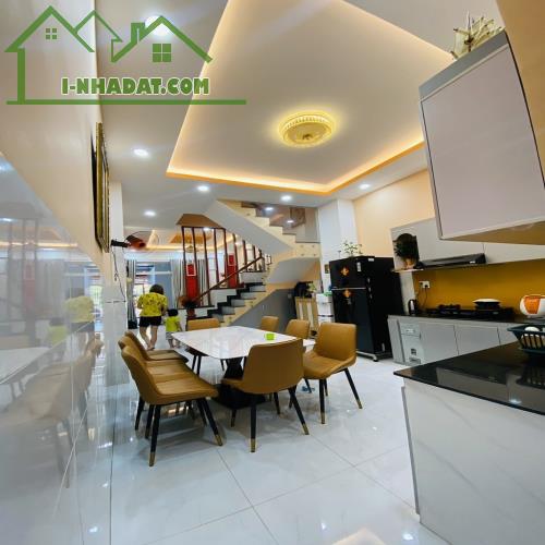 Bán Nhà Phố Mặt Tiền Kinh Doanh Liền Kề Võ Văn Ngân, P. Bình Thọ, Tp Thủ Đức_ 3 tầng sân t - 5