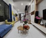 Bán nhà Nguyễn Văn Trỗi - Phương liệt , DT :44m2 , Giá nhỉnh 7 tỷ ,oto gần ,hai thoáng