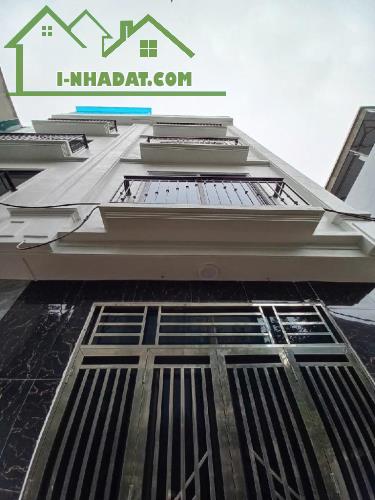 NHÚ 5TỶ NHÀ MỚI 5TẦNG 33M2 - LÔ GÓC - TRUNG TÂM THANH TRÌ - 1