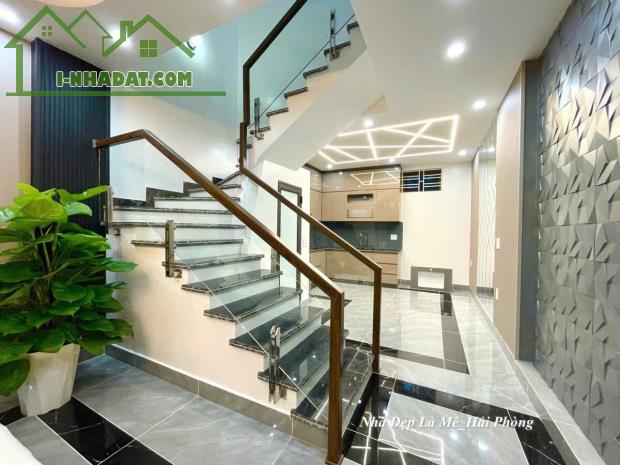 Bán nhà 4 tầng siêu đẹp về ở luôn phố chợ Hàng - 2