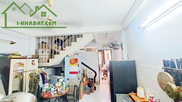 BÁN NHÀ HẺM NGÔ GIA TỰ QUẬN 5 - 54M2 - 2