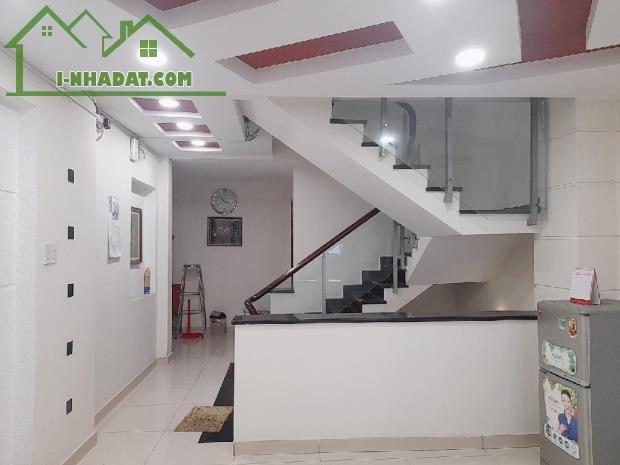 BÁN NHÀ HẺM 551 PHẠM VĂN CHÍ QUẬN 6 - 117M2
